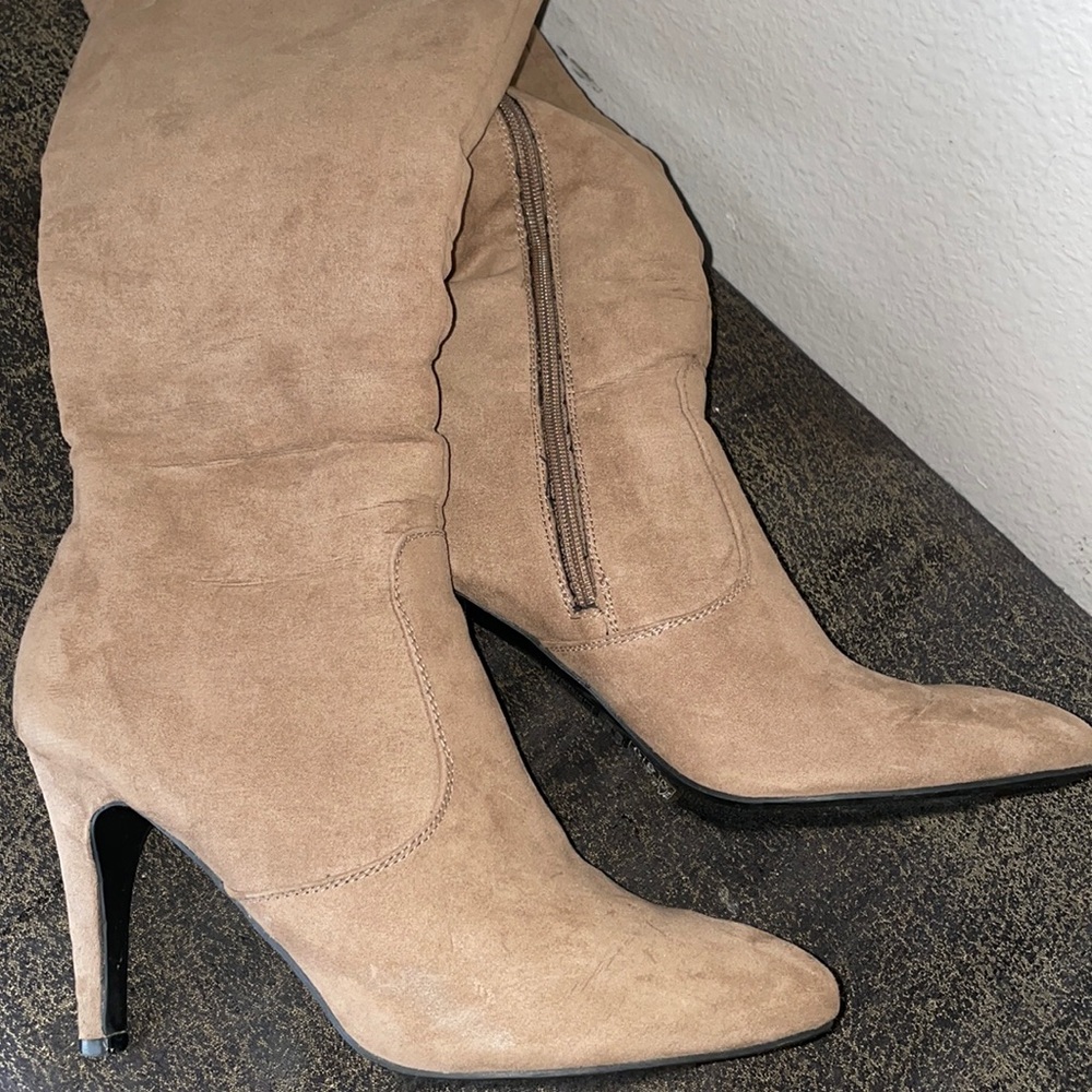 Forever 21 Faux Suede Boots